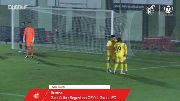 Nahuel Bustos’s surprising chip goal inside the box
